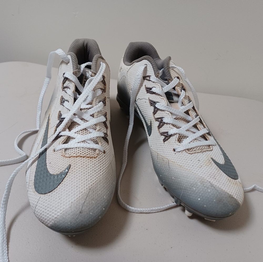 Football cleats